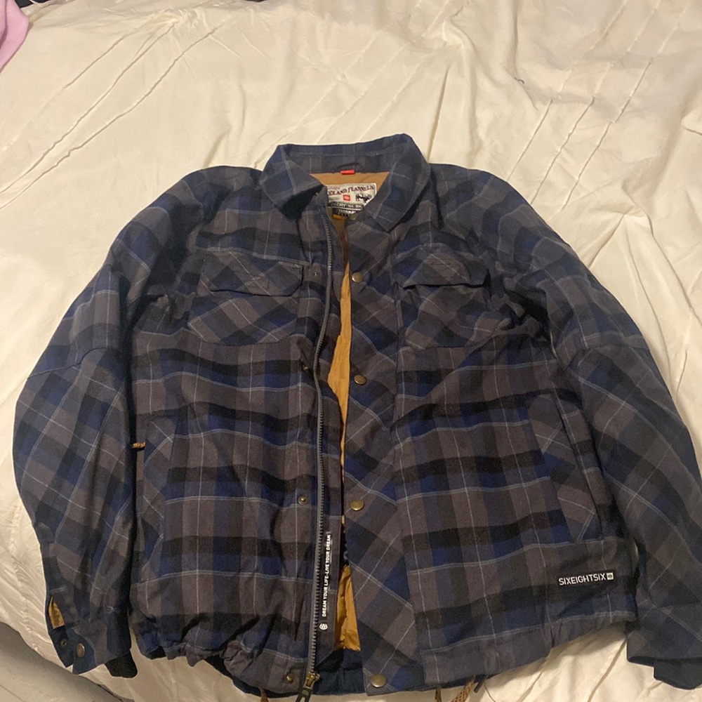 SKI / SNOWBOARD JACKET men’s small adjustable flannel, very warm